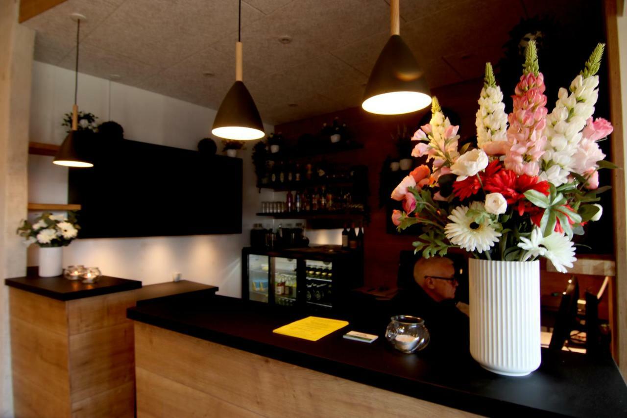 Hotel Lillevang 斯莱格思 外观 照片